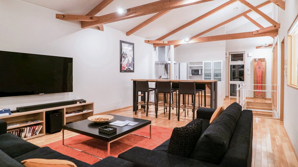 Casi67 West - Interior layout